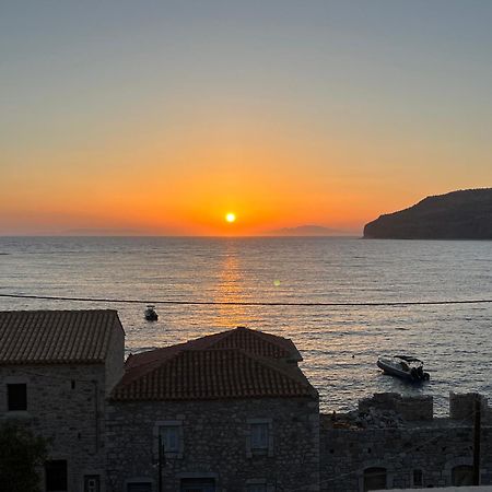 Limeni Inn Boutique Hotel Adults Only 12Plus Екстериор снимка